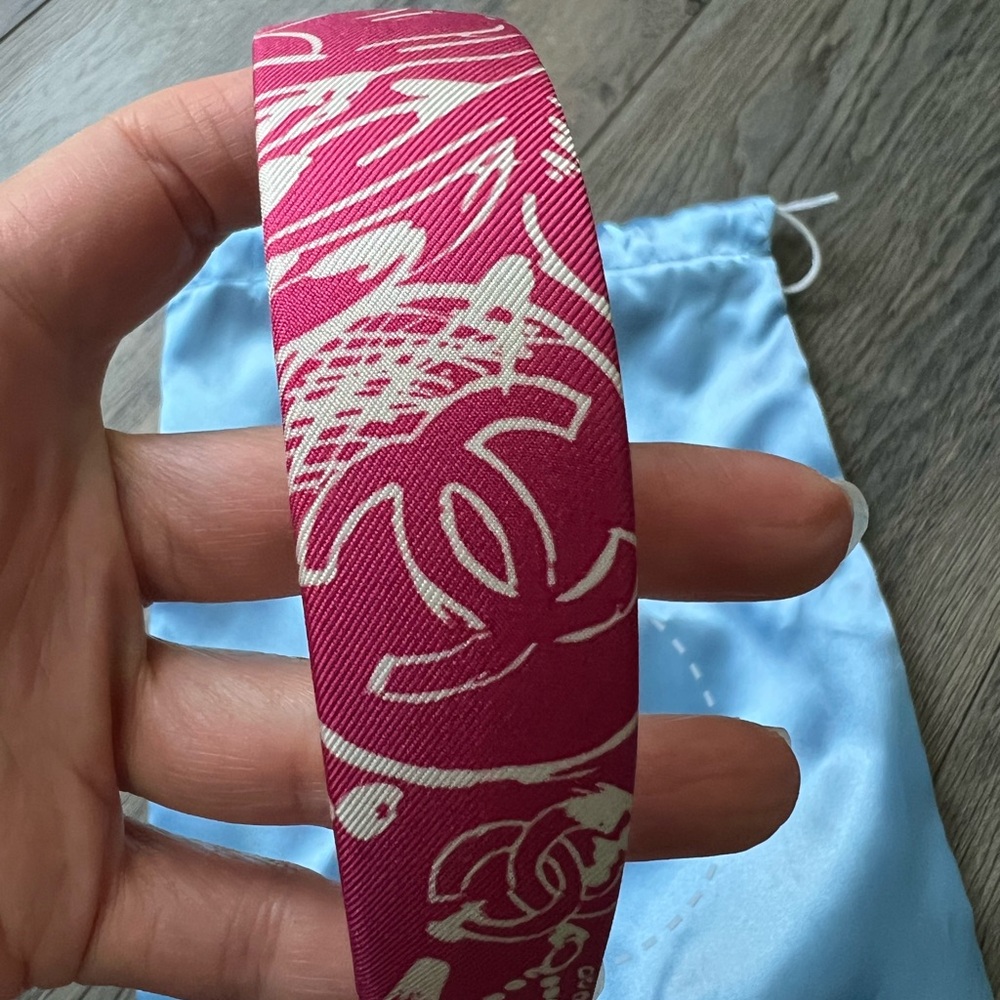 Alice and Hops upcycled
Chanel Pink Headband